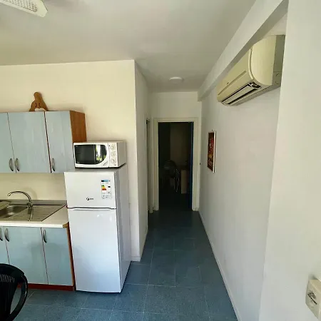 Casa Vacanza Dentro Al Villaggio Santandrea