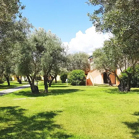 Ferienhaus Casa Vacanza Dentro Al Villaggio Santandrea