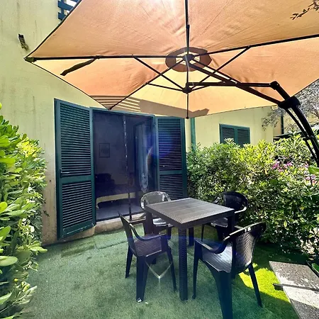 Casa Vacanza Dentro Al Villaggio Santandrea Ferienhaus *
