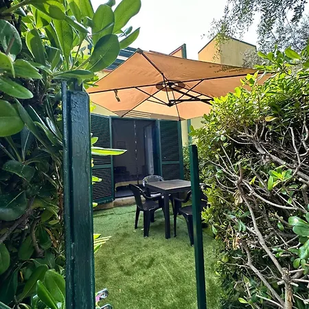 Casa Vacanza Dentro Al Villaggio Santandrea
