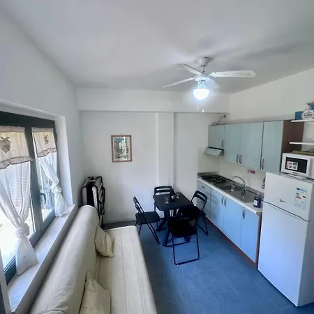 Casa Vacanza Dentro Al Villaggio Santandrea *