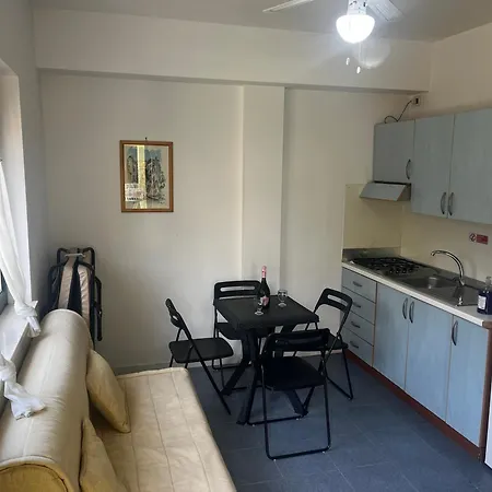 Ferienhaus Casa Vacanza Dentro Al Villaggio Santandrea